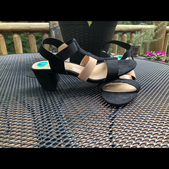 Impo- Edwina NWOT black & beige sandals, size 8 M - Picture 5 of 14